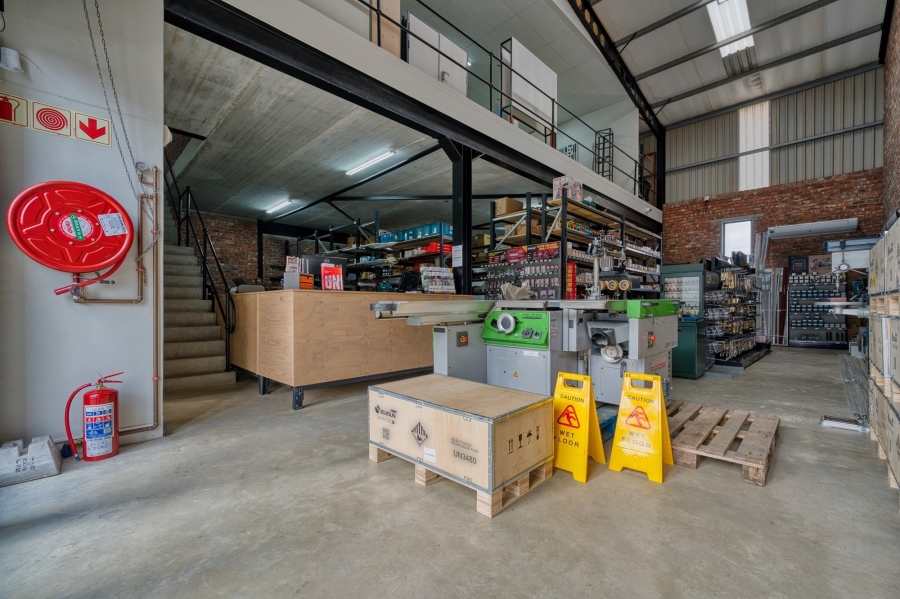 To Let commercial Property for Rent in De Zoete Inval Western Cape